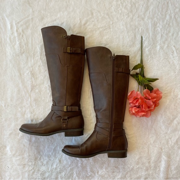G By Guess Brown boots size 8.5 - Picture 2 of 8